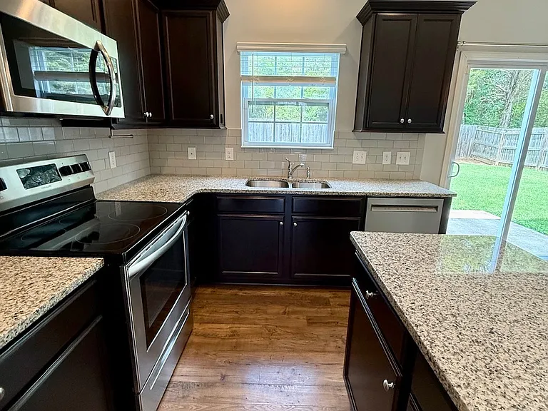 1252 Bill Wallace Dr — Photo 8