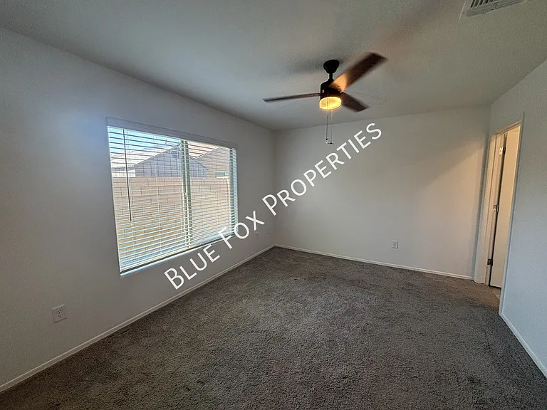98 E Manor View Rd — Photo 15