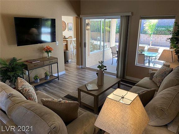 5th image of 2701 Byron Dr