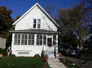 418 Hastings St, Elgin, IL 60120