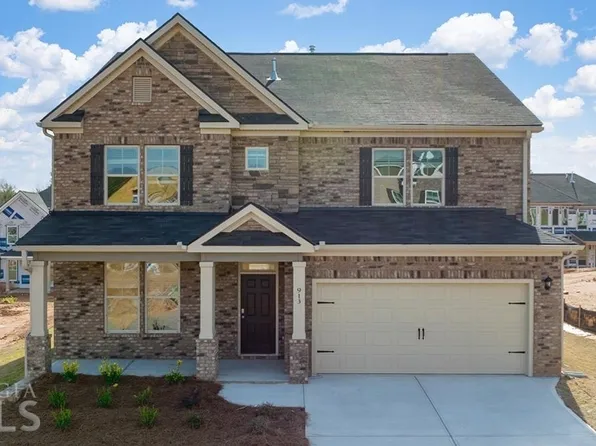 1921 Endress Cir, Hampton, GA 30228