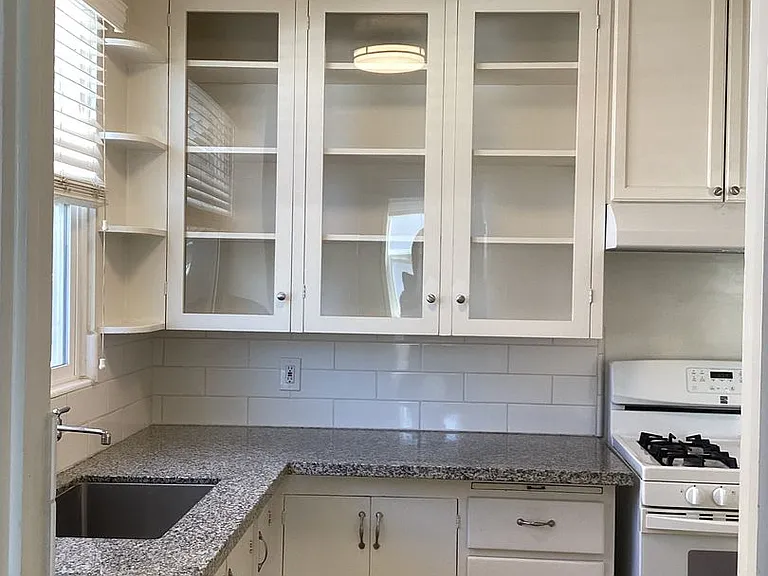 609 E Central Ave — Photo 10