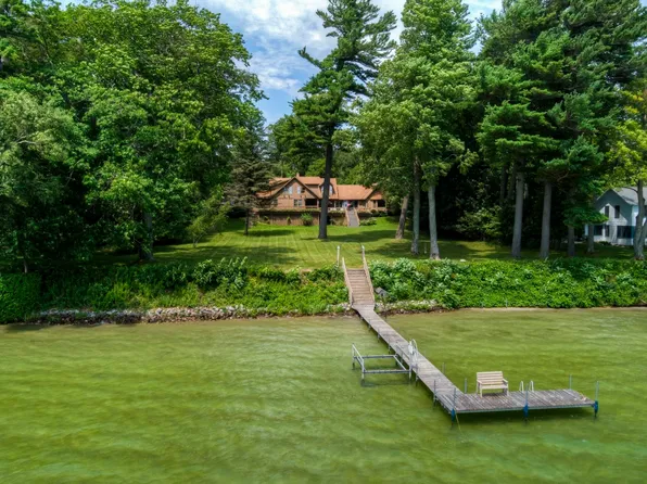 3706 N Manitou Trl W, Leland, MI 49654
