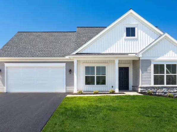 609 Lilliana Dr, Lebanon, PA 17046