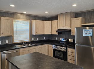 662 Walnut St, Westland, MI 48186