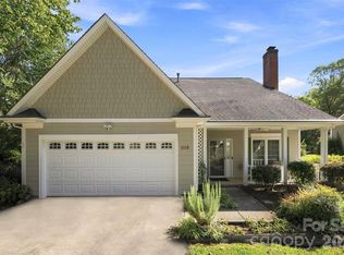 2112 Long Ridge Ln, Charlotte, NC 28214