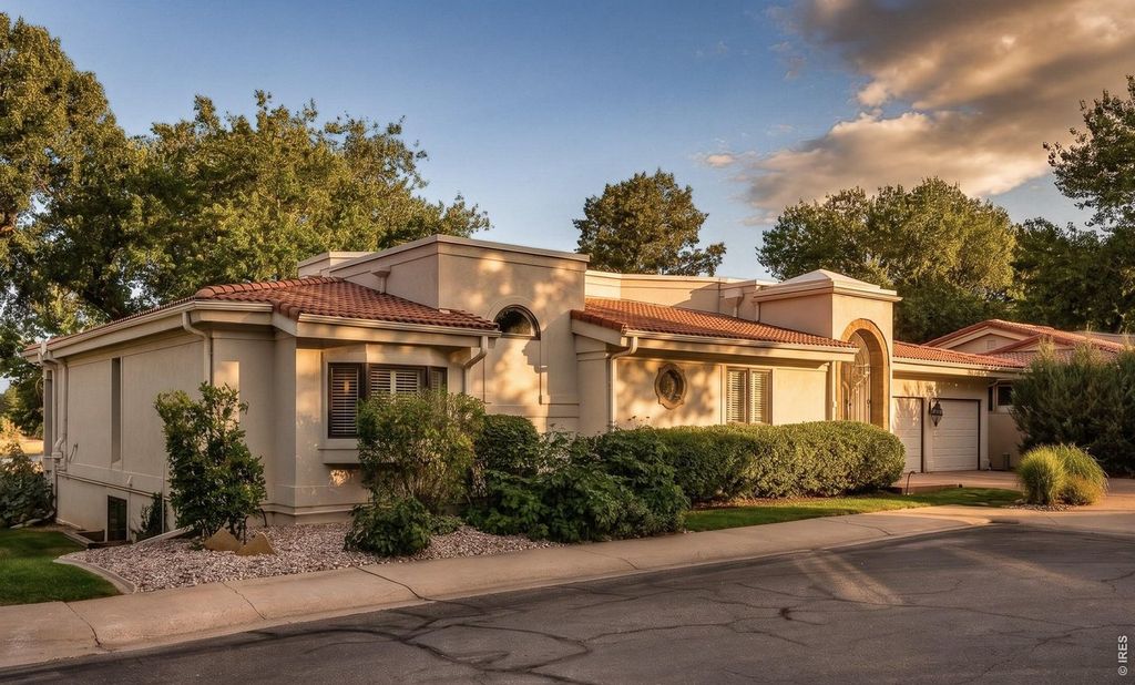 2109 Country Club Cv