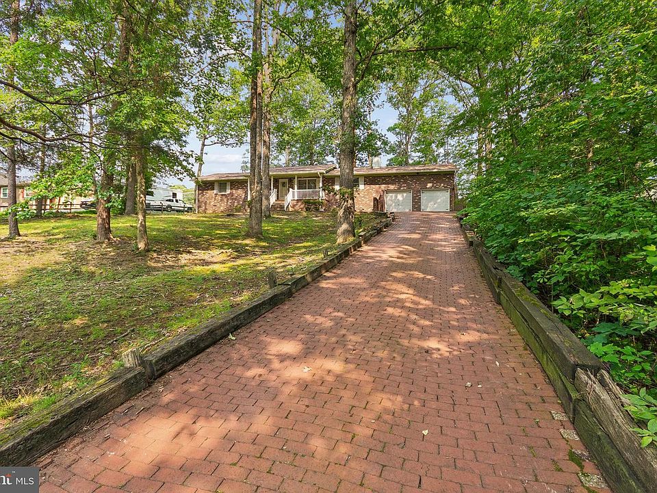 1st image of 5 Greenridge Dr