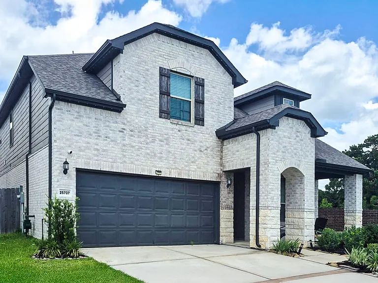 25737 Damask Dr — Photo 2