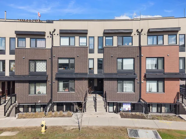 181 William Duncan Rd #8, Toronto, ON M3K 0B7