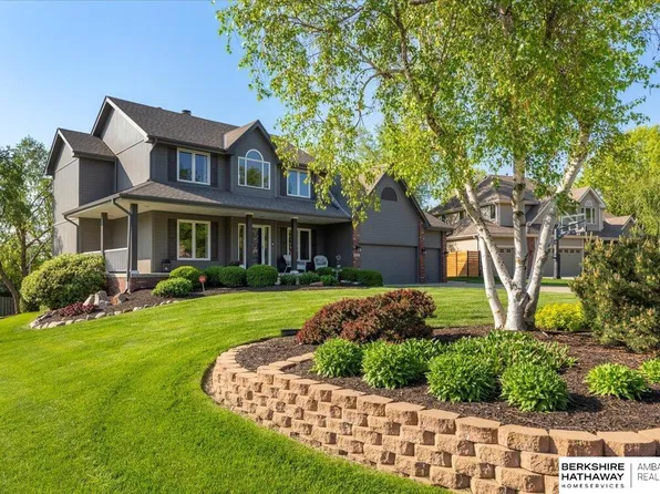 4417 N 141st Cir, Omaha, NE 68164