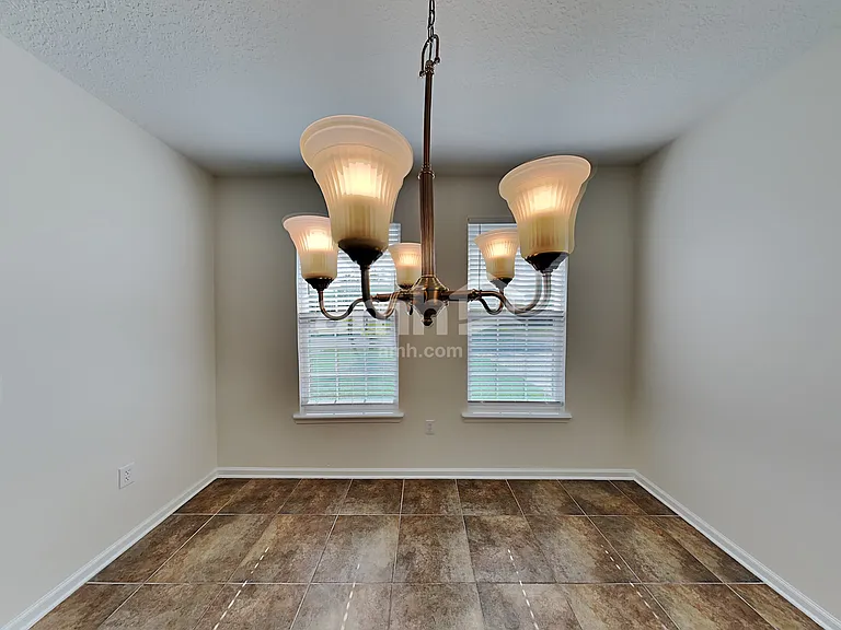 2433 Adams Lake Blvd — Photo 6
