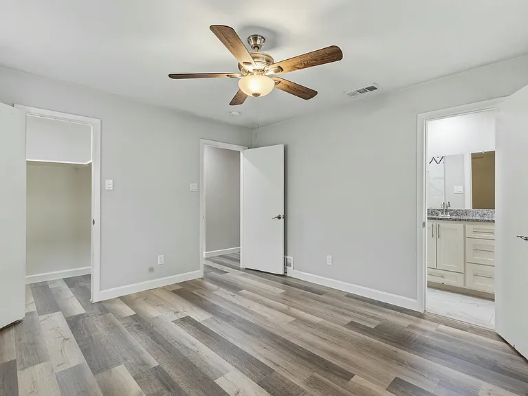 1508 Grantland Cir — Photo 13