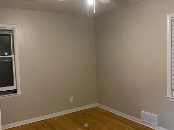 9041 W Lisbon Ave, Milwaukee, WI 53222