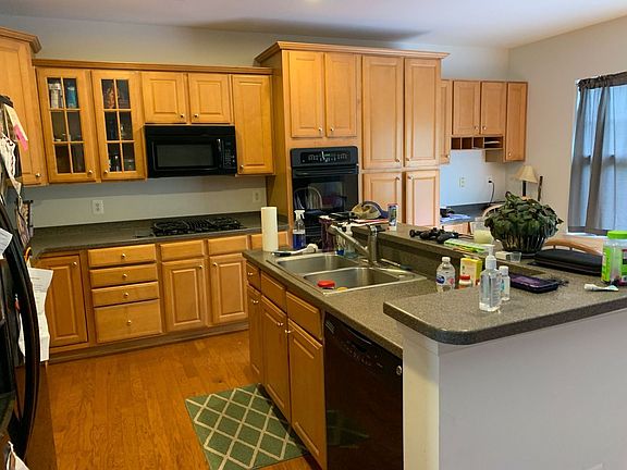 5th image of 1400 Graham Dr