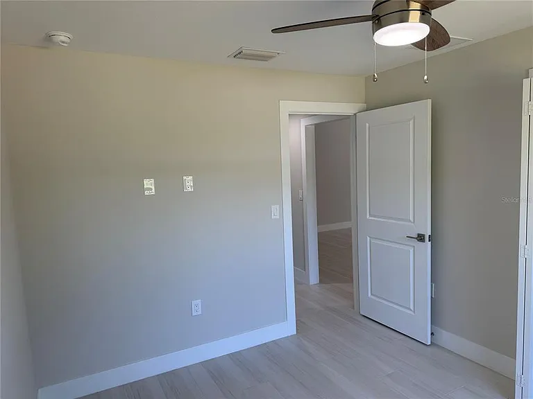 23367 Mayville Ave — Photo 26
