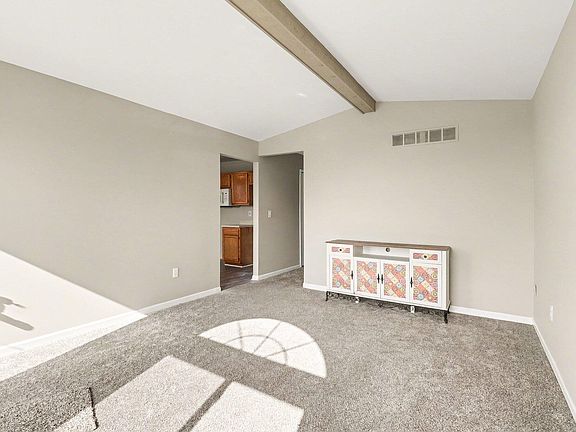 5th image of 17245 Martin Rd