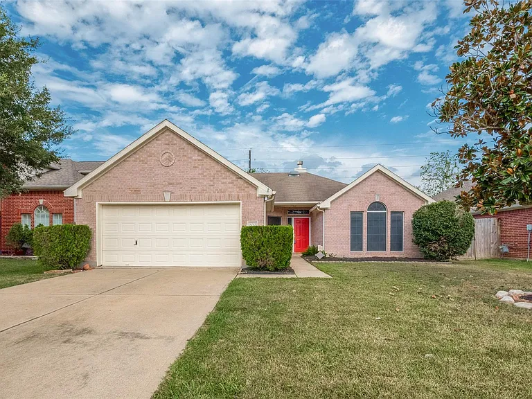 8714 Pleasantbrook Dr — Photo 2