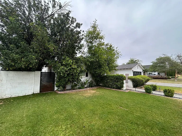 4016 E Avalon Dr — Photo 4