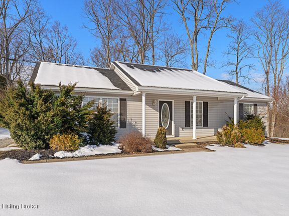 4th image of 330 Summer Place Dr