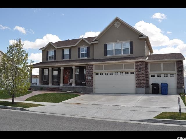 1st image of 319 W Beach Tree Ln
