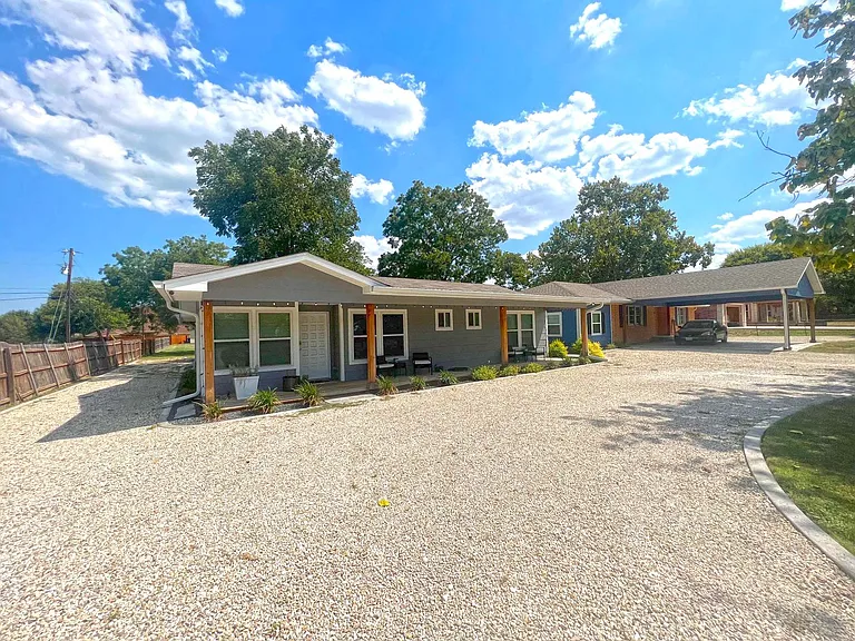 620 Bosque Ln — Photo 1