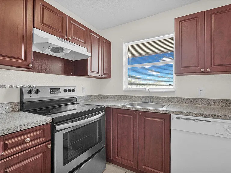 400 NW 65th Ave #222 — Photo 7