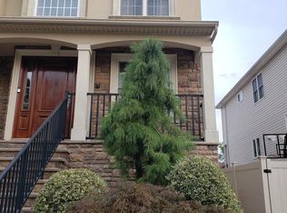 904 Rathbun Ave #1, Staten Island, NY 10309