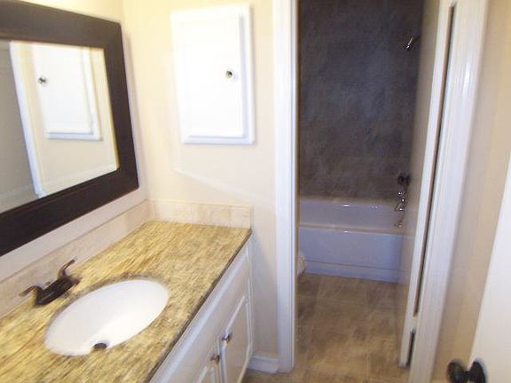 2nd bathroom