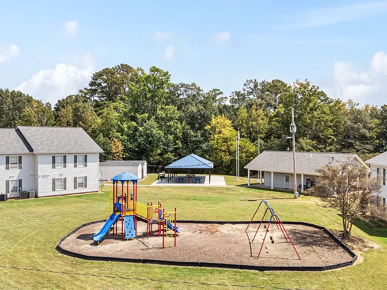 Bessemer Place Apartments — Photo 5