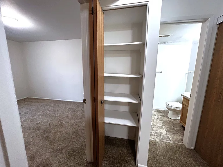 Charter Oaks Apartments — Photo 133