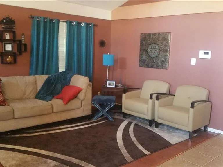 12545 Paseo Alegre Dr — Photo 4