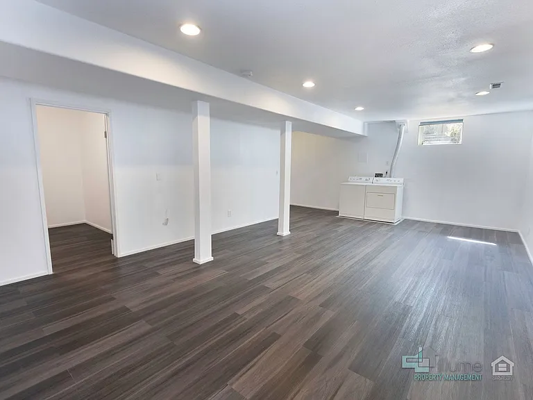20630 Willamette Dr — Photo 29