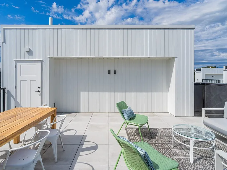 Matilda 235 Townhomes — Photo 24
