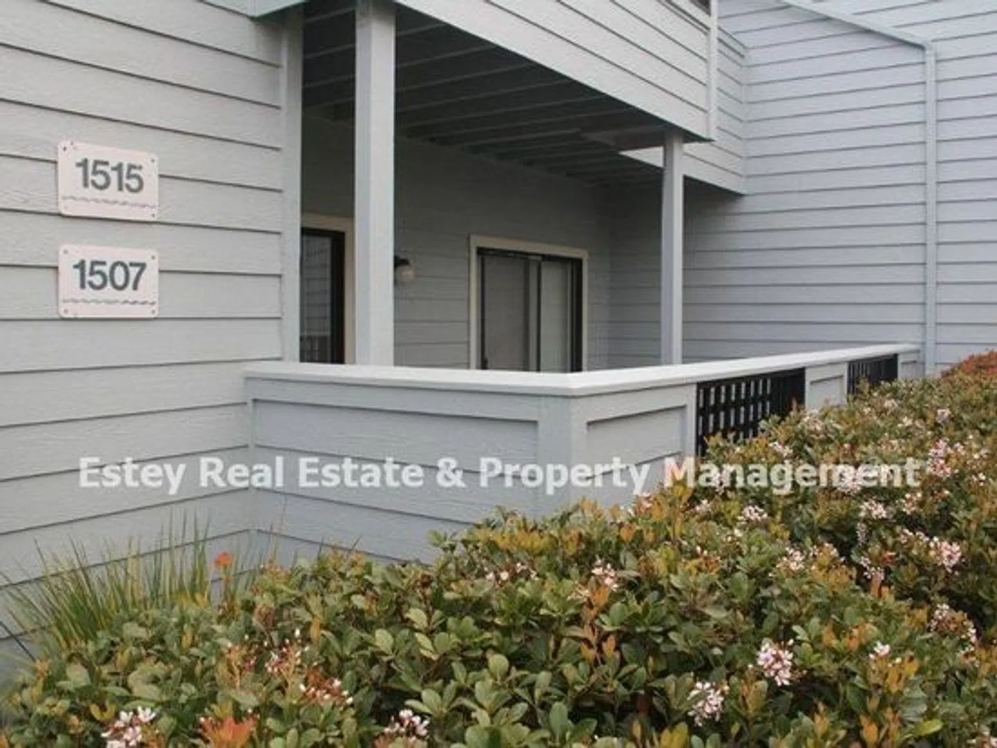 Glen Cove Landing, Move in Rent credit — Photo 2