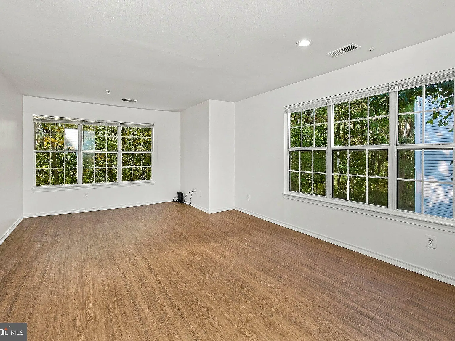 2 bed, 2.0 bath, 914 sqft, $1,850 — Photo 4