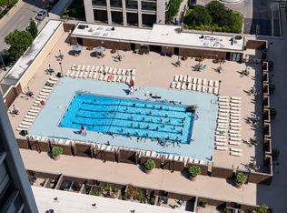 1460 N Sandburg Ter APT 2106A, Chicago, IL 60610