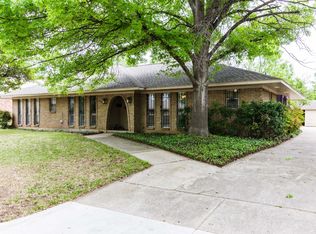 124 Peyton Pl, Arlington, TX 76010