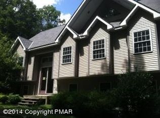 112 Mallard Dr, Tannersville, PA 18372