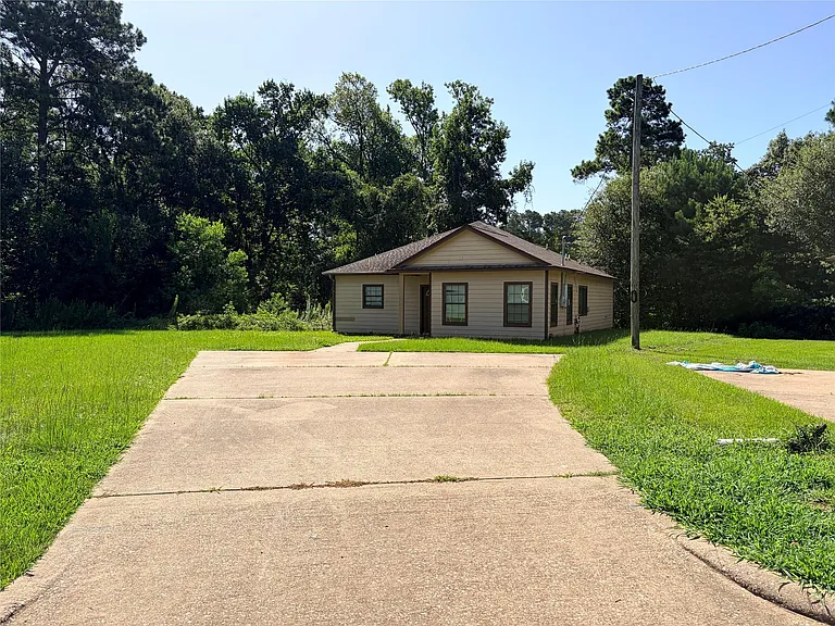 3123 Molly Dr — Photo 2