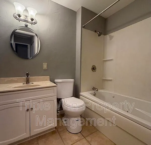 2450 Jenkee Dr — Photo 14