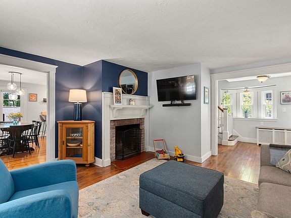 5th image of 48 Cedar St