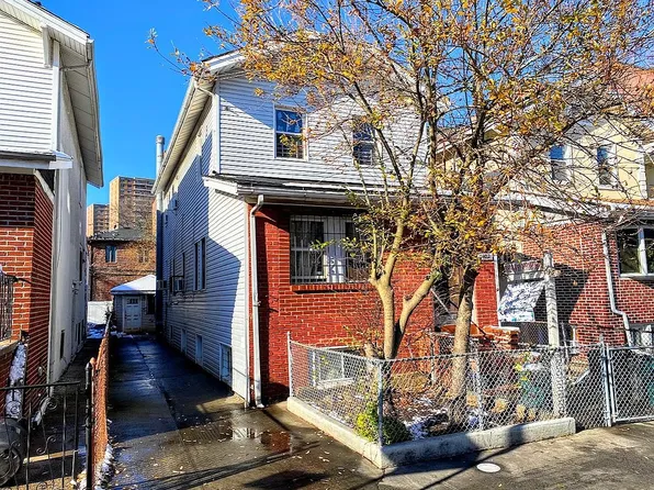 3022 Brighton 1 St, Brooklyn, NY 11235