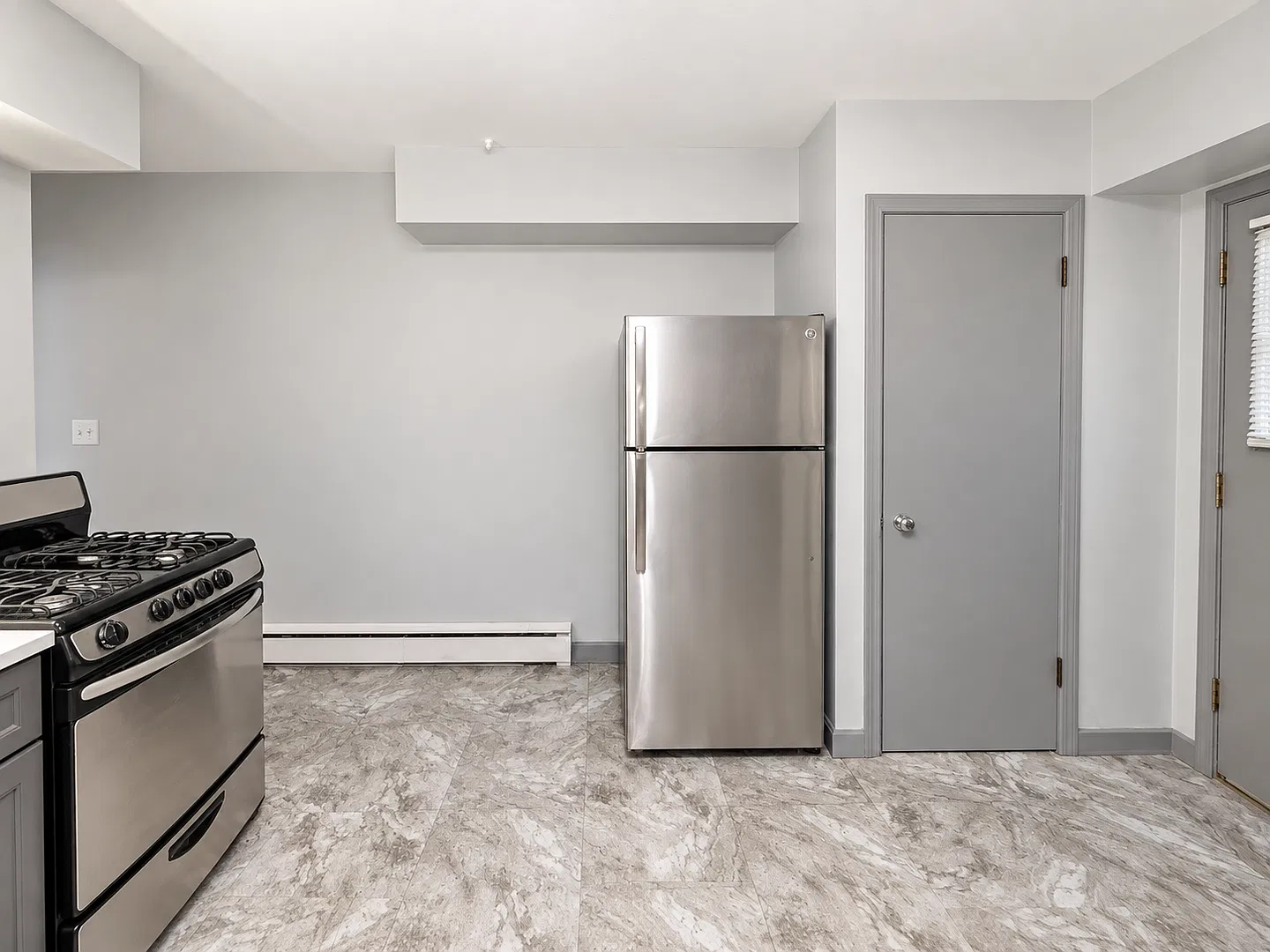 2 Bed / 1 Bath Triplex in Madison's Vilas Neighborhood — Photo 2
