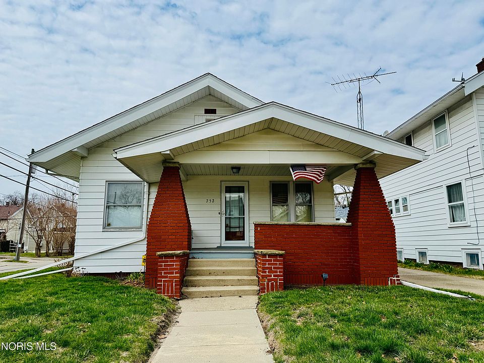 1st image of 752 Hampton Ave