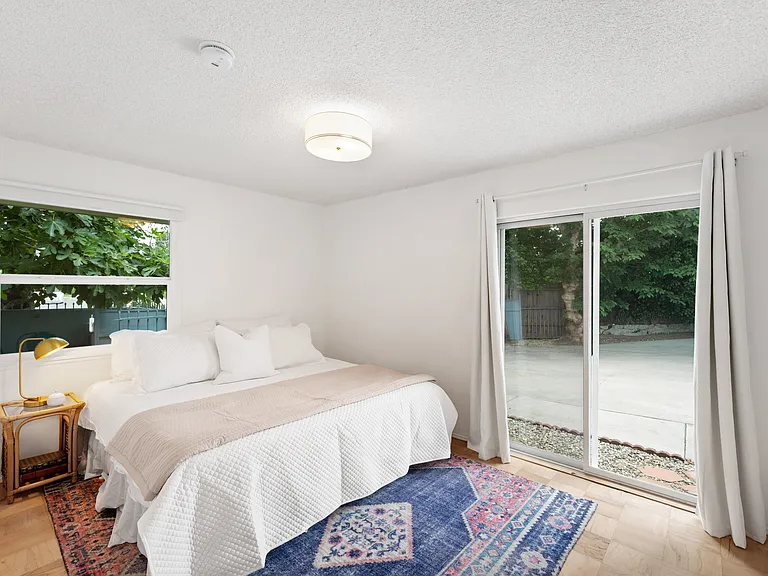 22736 Cantlay St — Photo 19