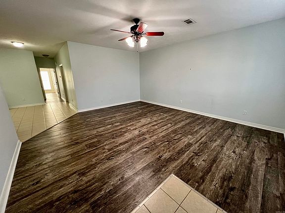 5th image of 2313 Argonne Ln