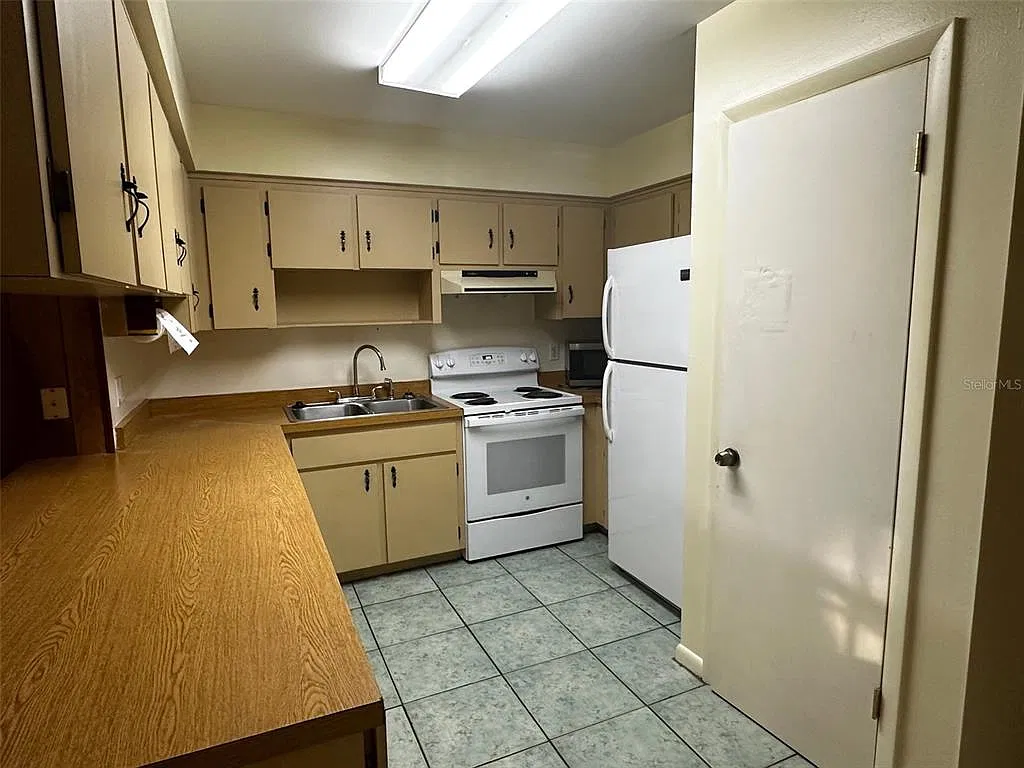 2 bed, 2.0 bath, 1200 sqft, $1,495 — Photo 3