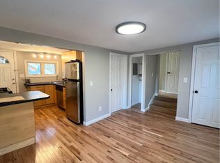 171 Main St #B, Newmarket, NH 03857