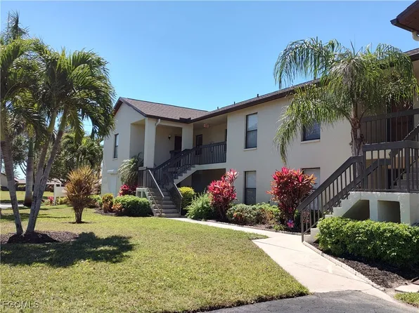 9265 Lake Park Dr APT 201, Fort Myers, FL 33919